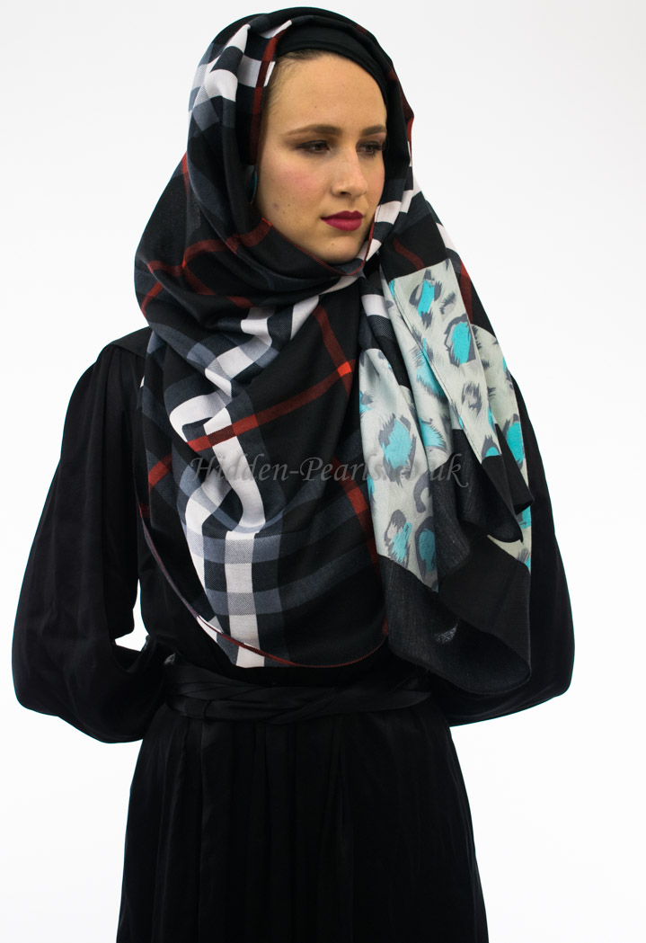 Burberry Hijab » Hidden Pearls
