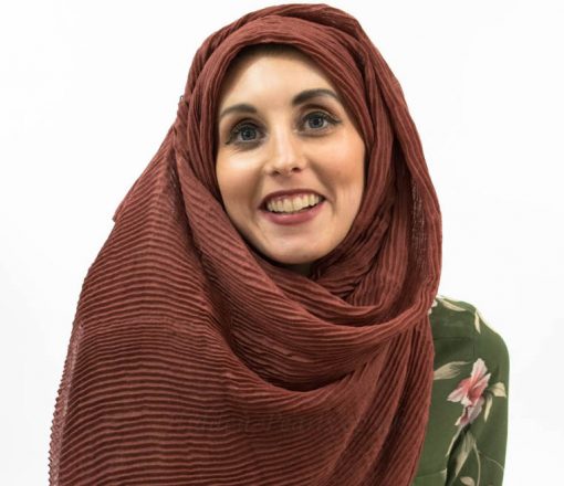 Crinkle Hijab - Rust - Hidden Pearls cropped