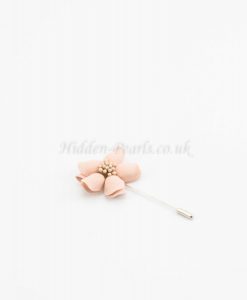 Daisy Flower Pin - Light Peach 2 - Hidden Pearls