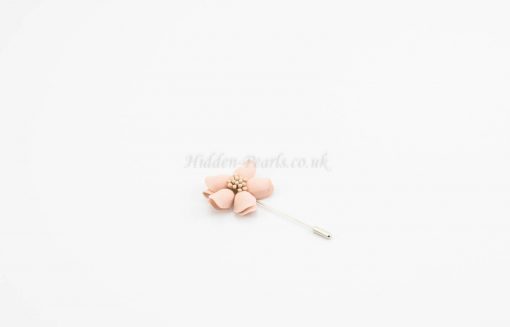 Daisy Flower Pin - Light Peach 2 - Hidden Pearls