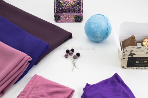 Trendy Hijabi Gift Box - Hidden Pearls