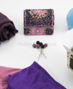 Trendy Hijabi Gift Box - Hidden Pearls.2