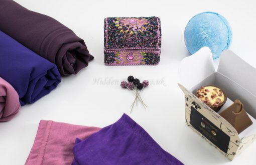 Trendy Hijabi Gift Box - Hidden Pearls.2