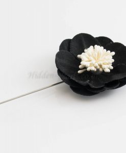 Big Petal Pins - Hidden Pearls -Black